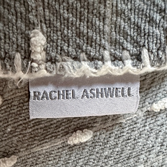 The Farmhouse Rachel Ashwell Throw Blanket - Picture 5 of 5